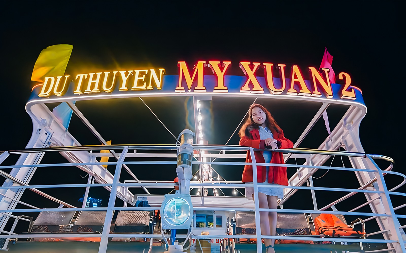 Da Nang: My Xuan Night Cruise on Han River