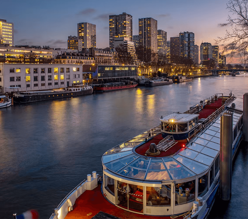 1-Hour Paris Illuminated Evening Sightseeing Cruise
