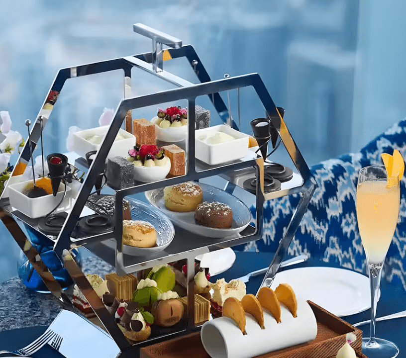 Dining in the Clouds: At.mosphere Restaurant on Level 122