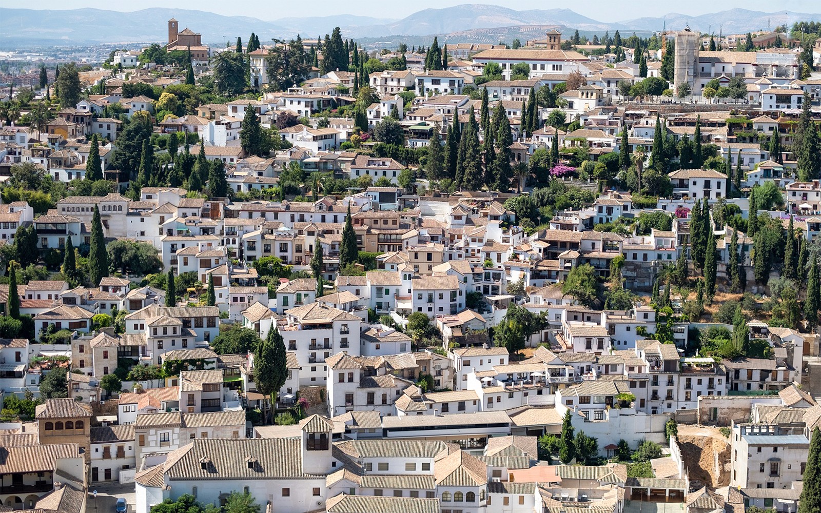 Full-Day Guided Tour of Alhambra with Transfers from Malaga