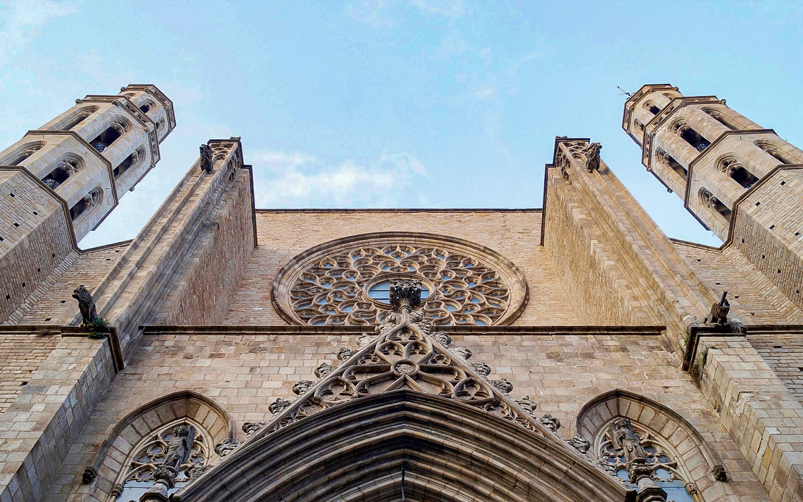 Skip-the-Line Guided Tour of Santa Maria del Mar Interior — gallery 2