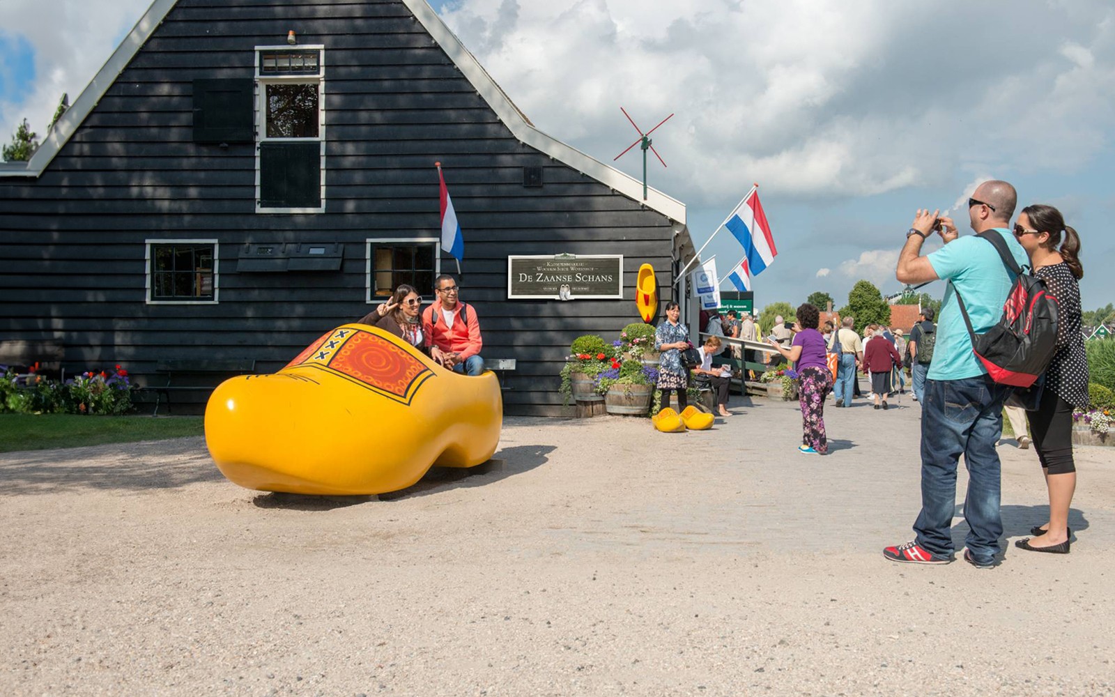 From Amsterdam: Zaanse Schans and Volendam Guided Tour — gallery 3