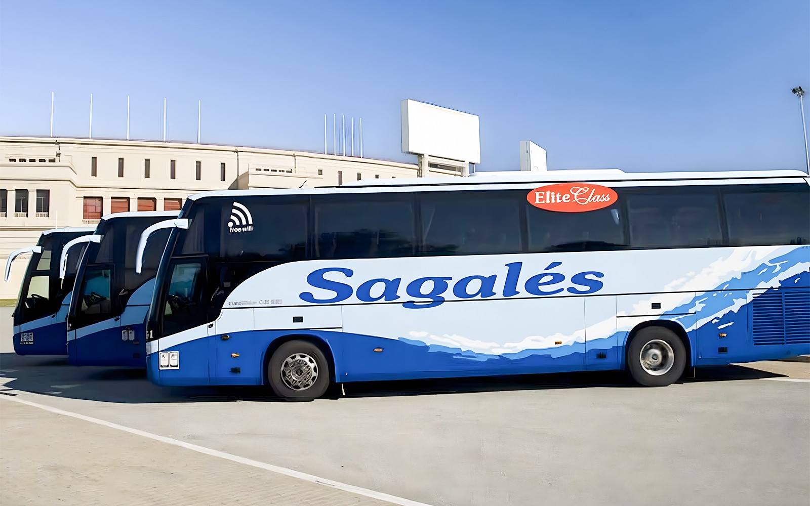 Bus Transfer: Sagales One-Way Transfers Between Girona Airport & Estació del Nord — gallery 3