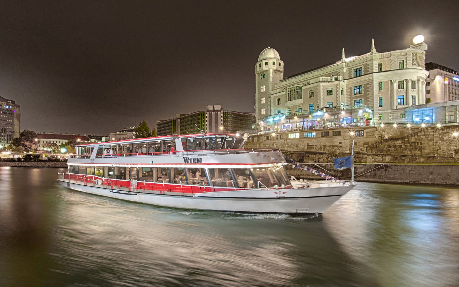 Evening Sightseeing Cruise on Danube River & Canal with Optional Dinner — gallery 4