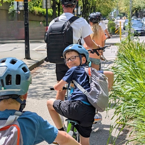 Vancouver: Family Stanley Park Bike Tour — gallery 1