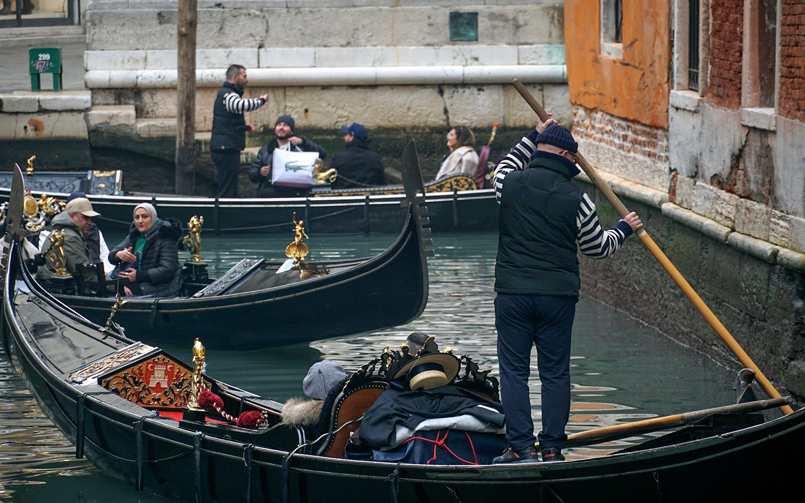 Venice Classic Gondola Ride — gallery 3