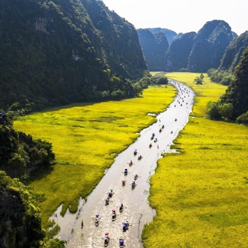 Ninh Binh, Hoa Lu, Tam Coc & Mua Cave: Guided Tour from Hanoi + Lunch — gallery 2