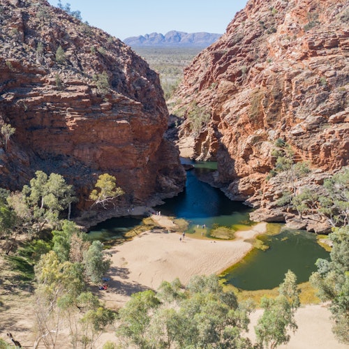West MacDonnell Ranges: Guided Tour + Roundtrip Transfer + Lunch — gallery 1