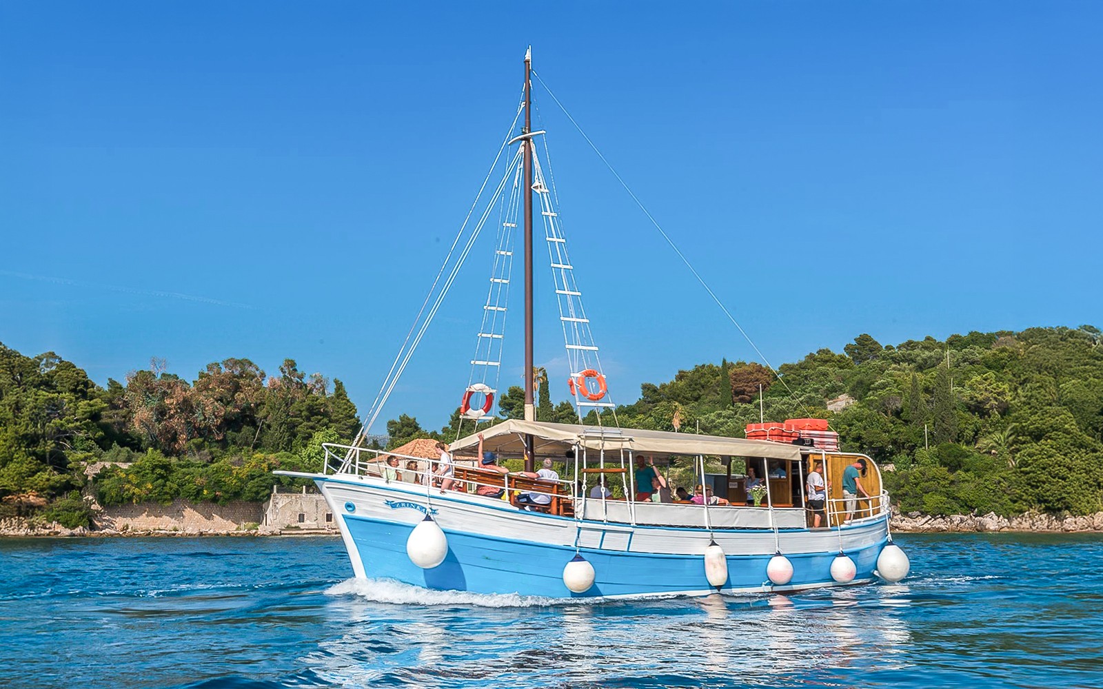 Dubrovnik: Elaphite Islands Cruise with Lunch & Drinks — gallery 3