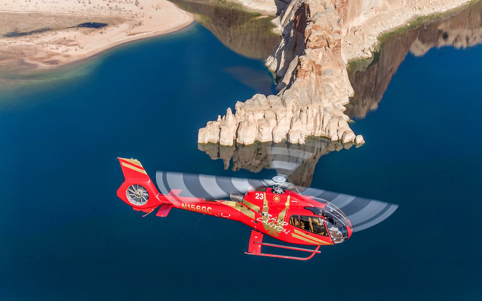 Horseshoe Bend & Glen Canyon Dam Helicopter Tour