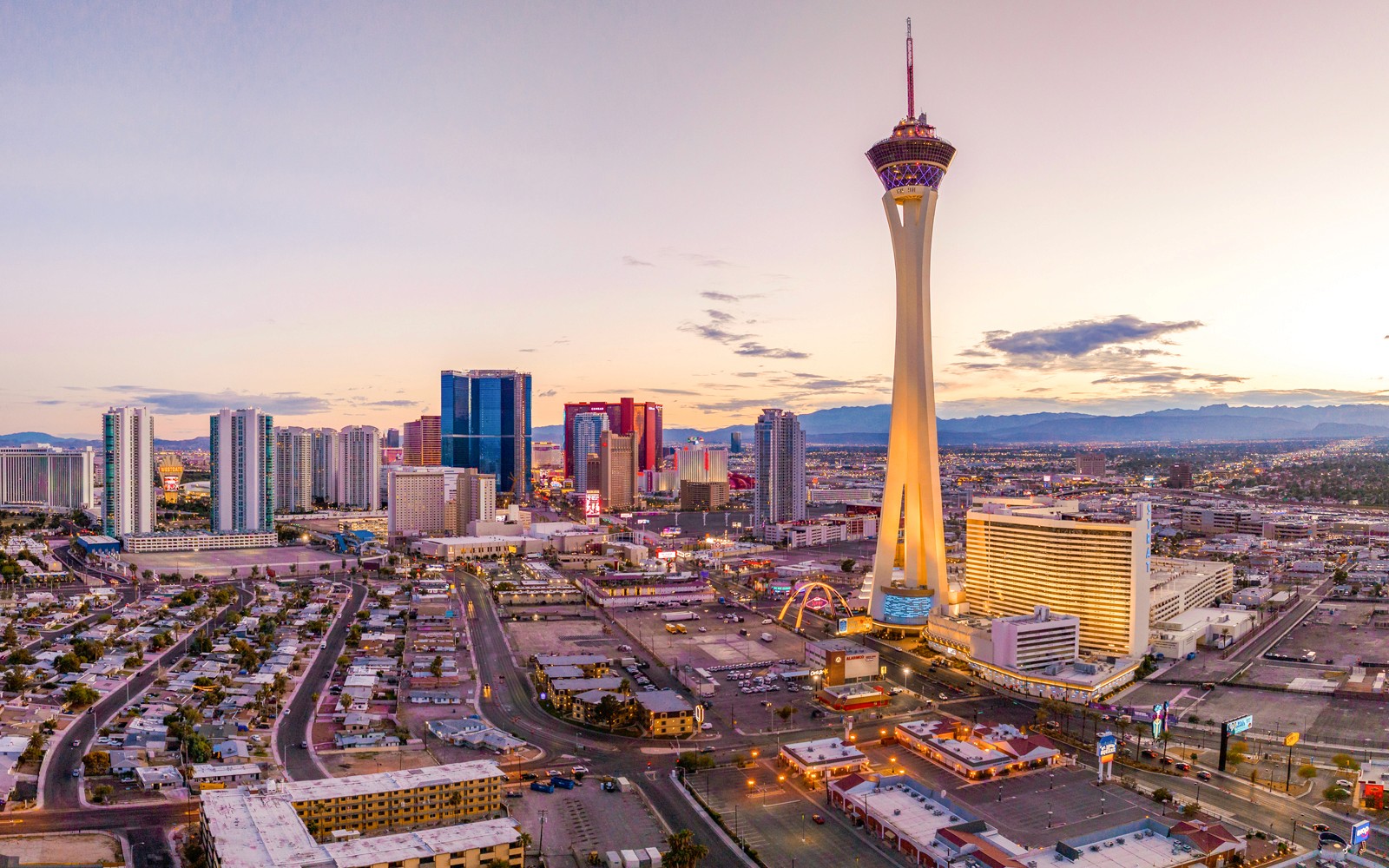 30-min Las Vegas and Red Rock Canyon Helicopter Tour with Vegas Valley Landing — gallery 2