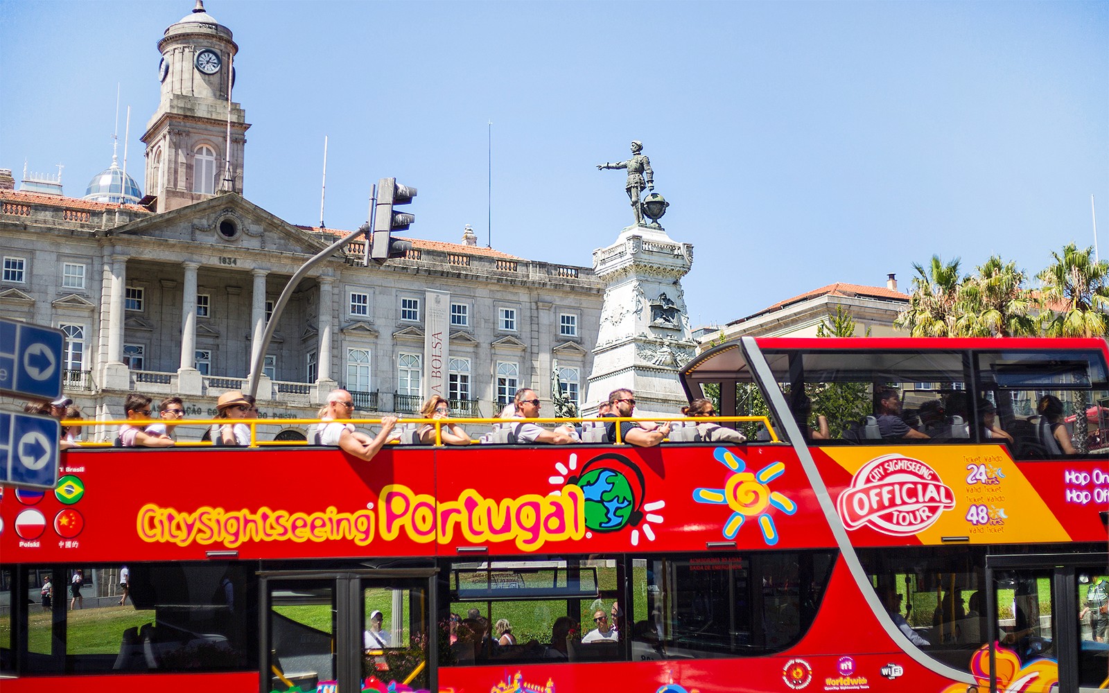 City Sightseeing: Porto Hop-on Hop-off Bus Tour with Duoro River Six Bridges Cruise