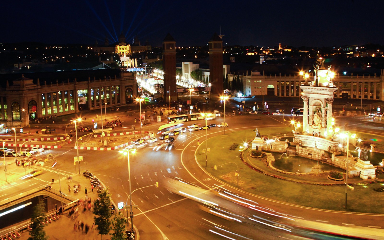 Barcelona Night Bus Tour — gallery 3
