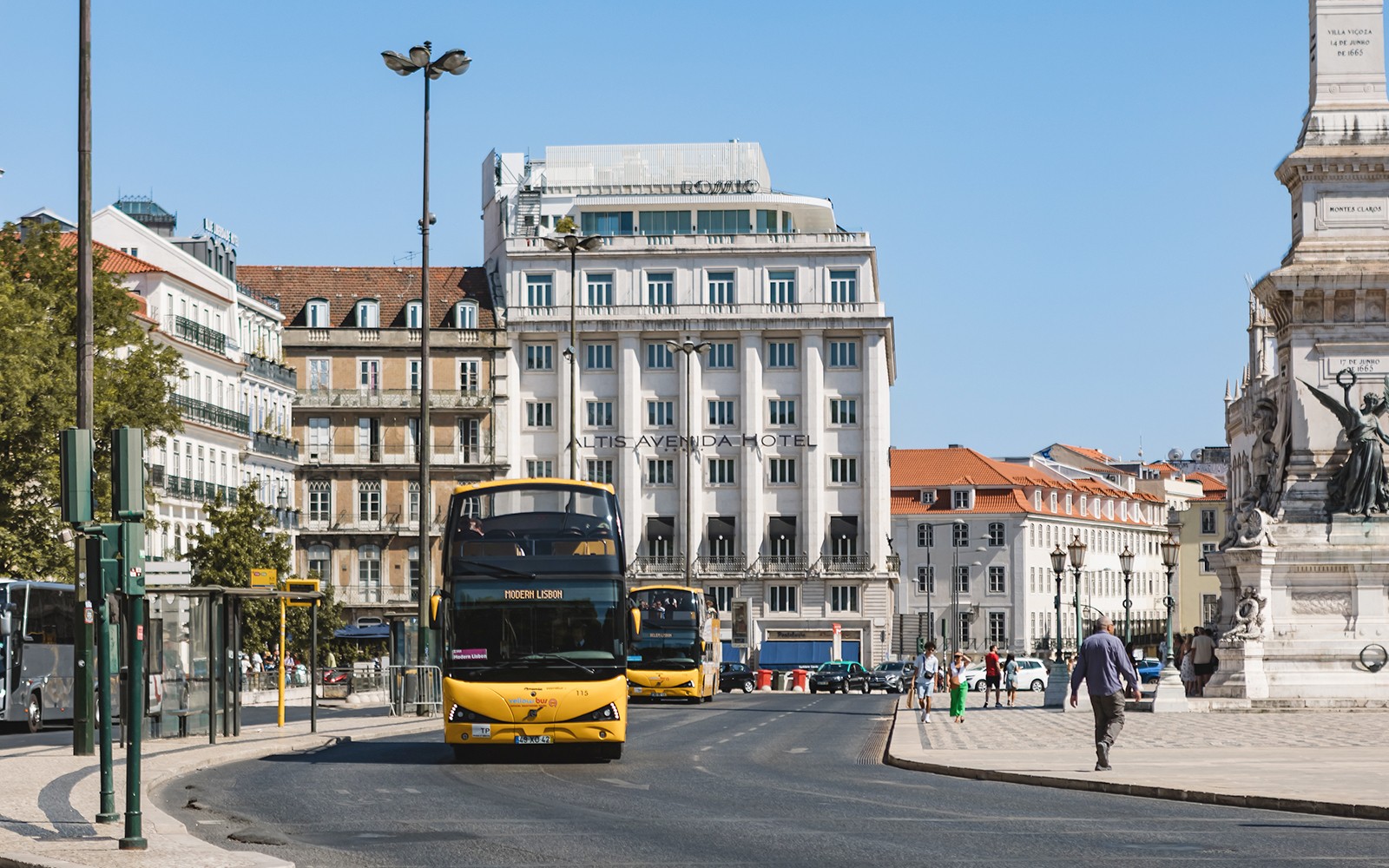 Yellow Bus: Lisbon Hop-on Hop-off Bus Tour with Optional Boat & Tram Tour