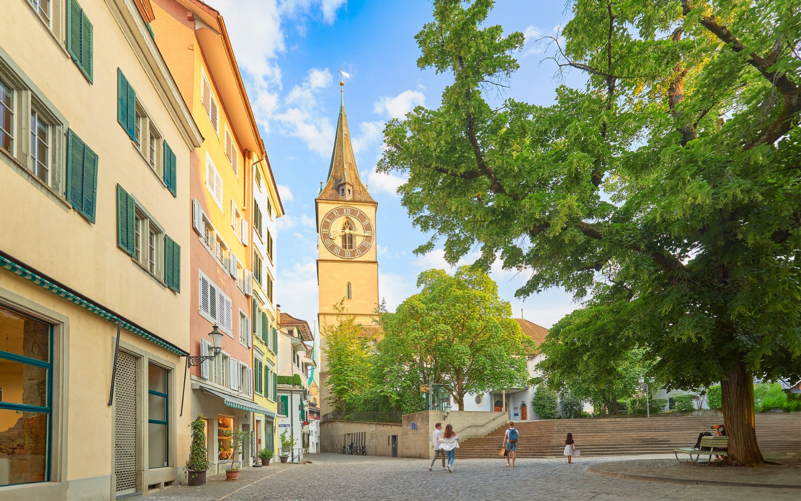 2-Hour Zürich Sightseeing Bus Tour