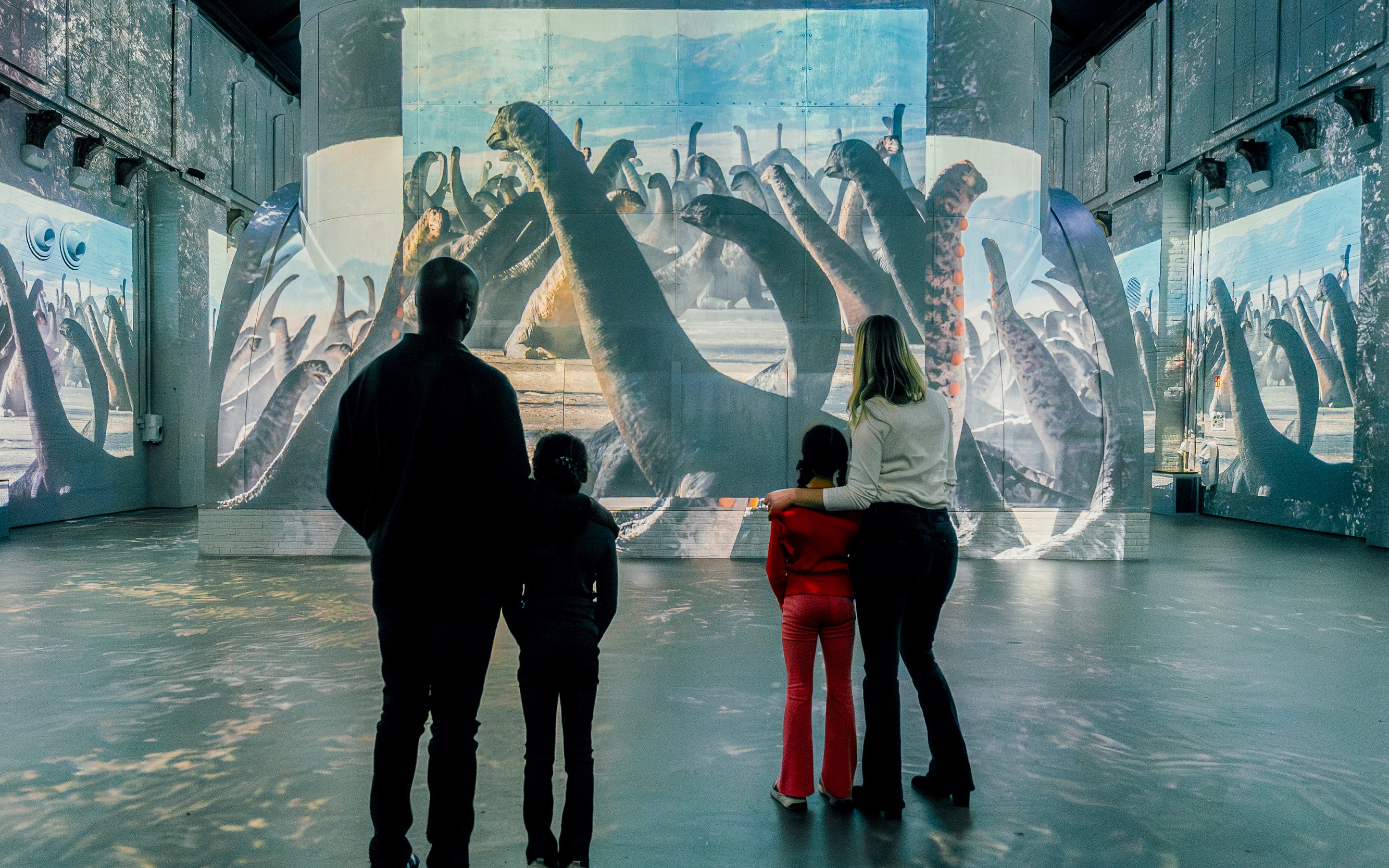 Prehistoric Planet: Dinosaurs – The Immersive Experience
