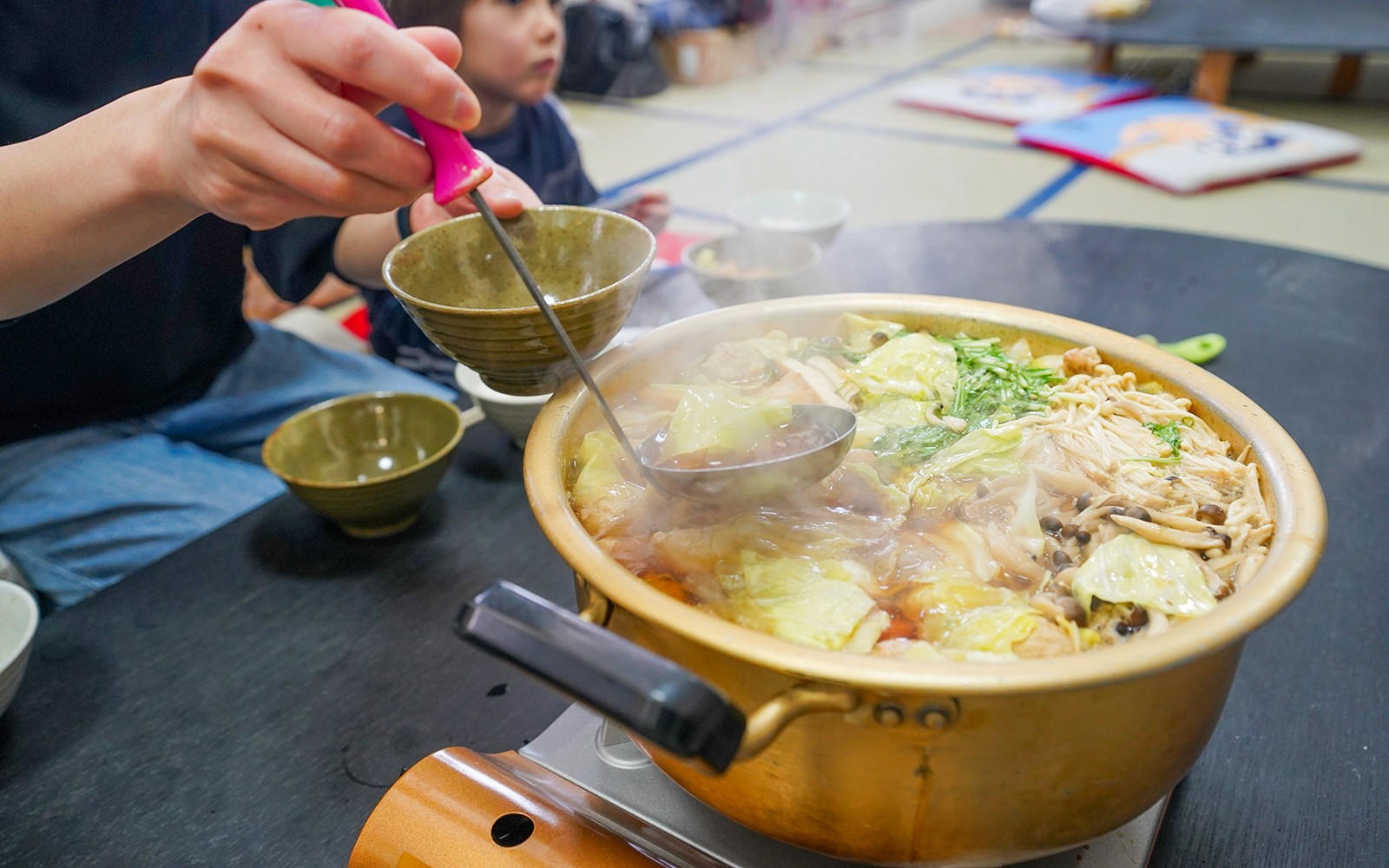 Kawasaki, Kanagawa: Sumo Stable Tour & Show with Chanko-Nabe Hot Pot Cooking