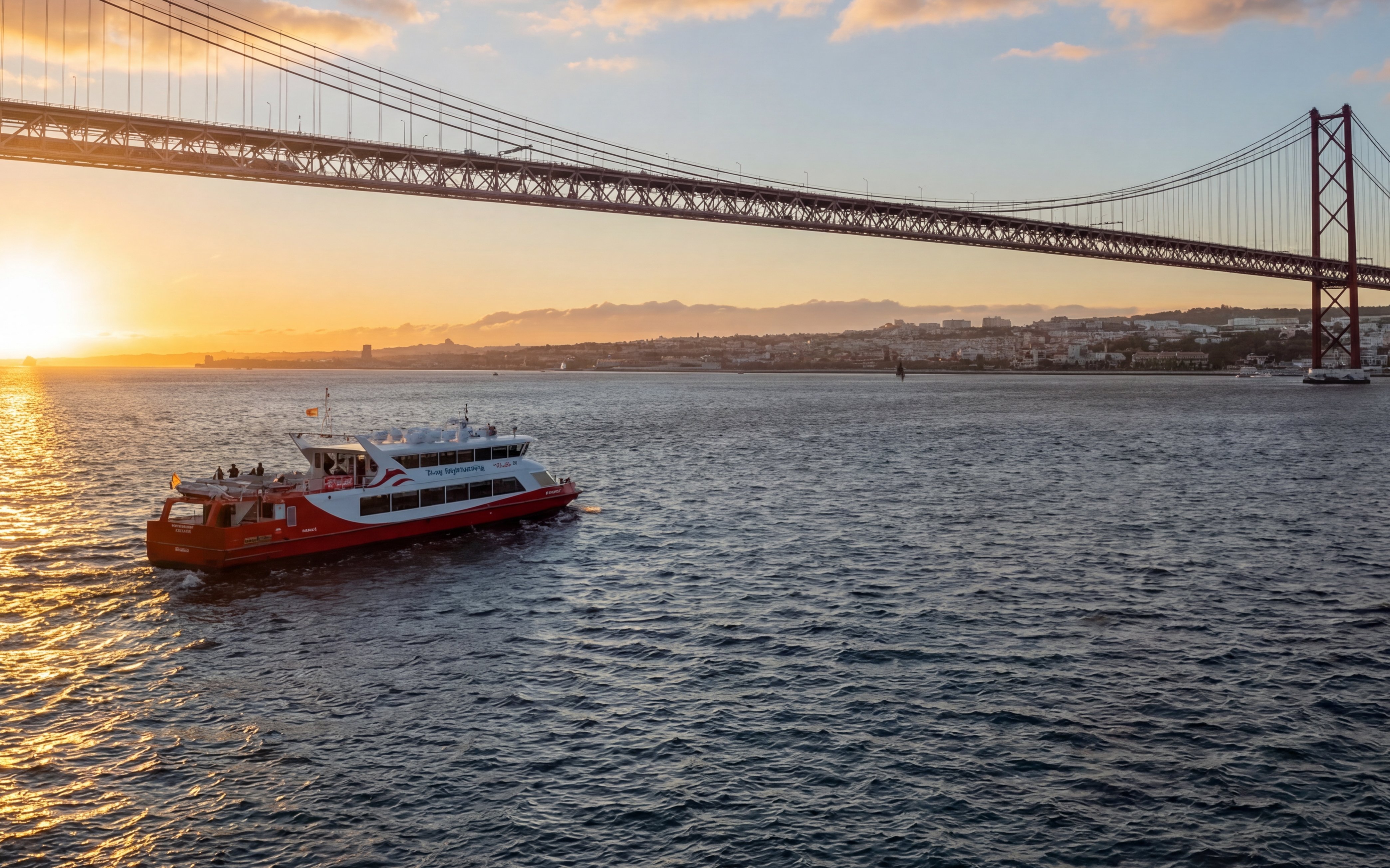 Lisbon Sunset Party Cruise with DJ and Open Bar — gallery 4
