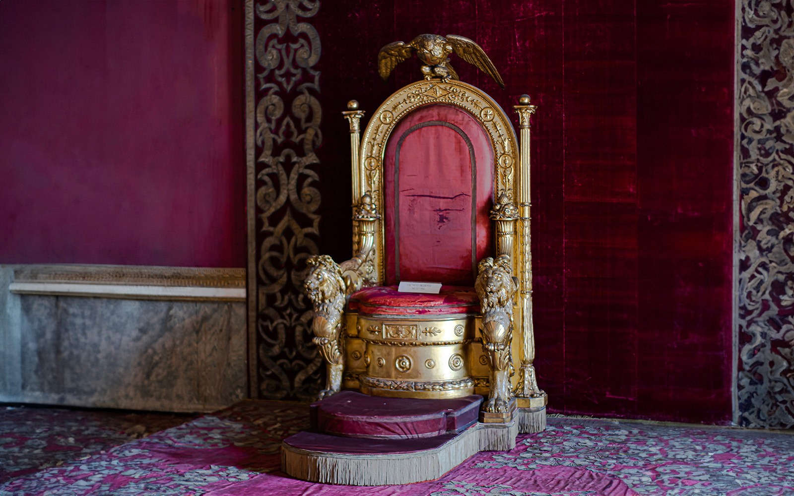 Royal Palace of Naples Skip-the-Line Tickets with Digital Audio Guide — gallery 2