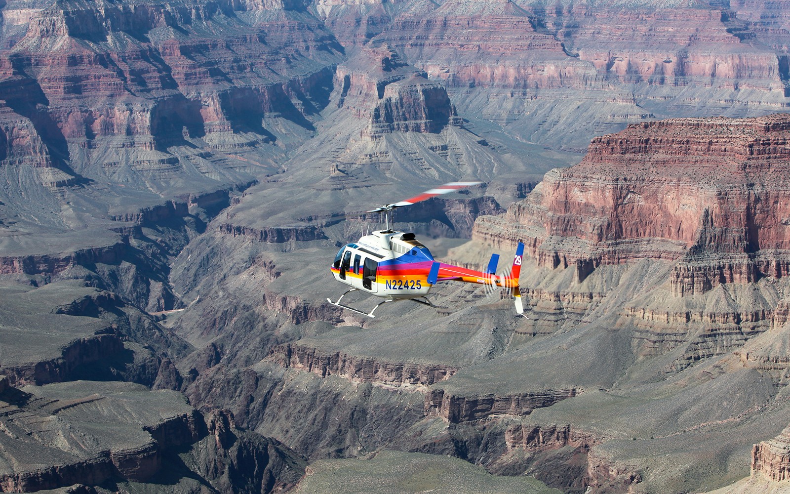 25/45-min Grand Canyon National Park Helicopter/Airplane & Hummer Tour — gallery 1