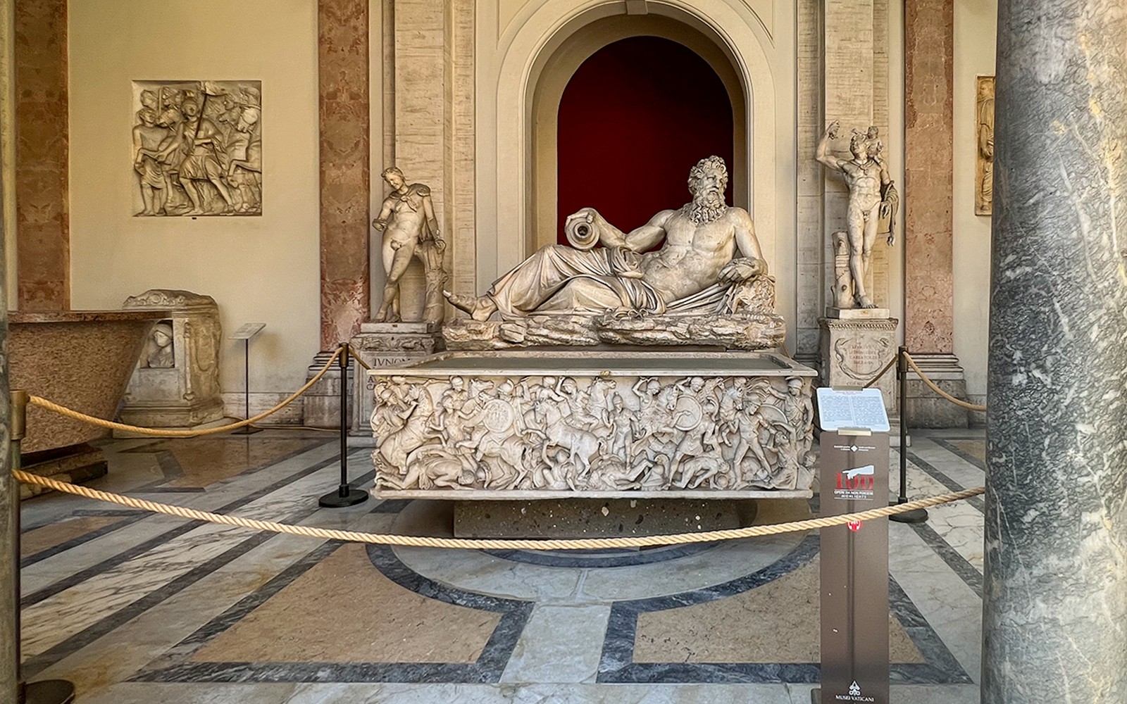 Vatican Museums, Sistine Chapel & St. Peter's Basilica Early Morning Tour — gallery 4