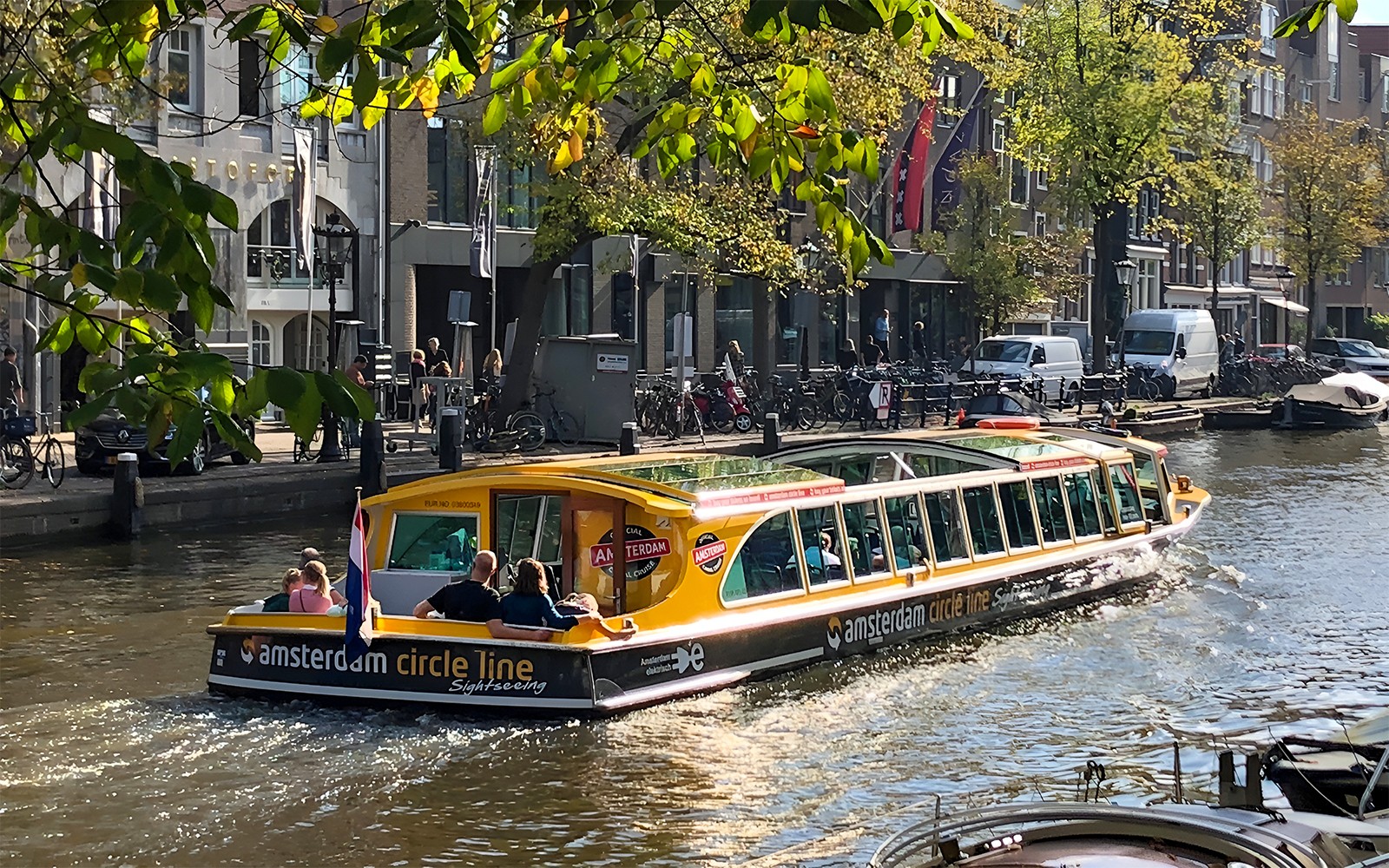 Amsterdam: 1-Hour Sightseeing Canal Cruise — gallery 3
