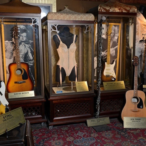 Hard Rock Cafe London - Old Park Lane — portrait
