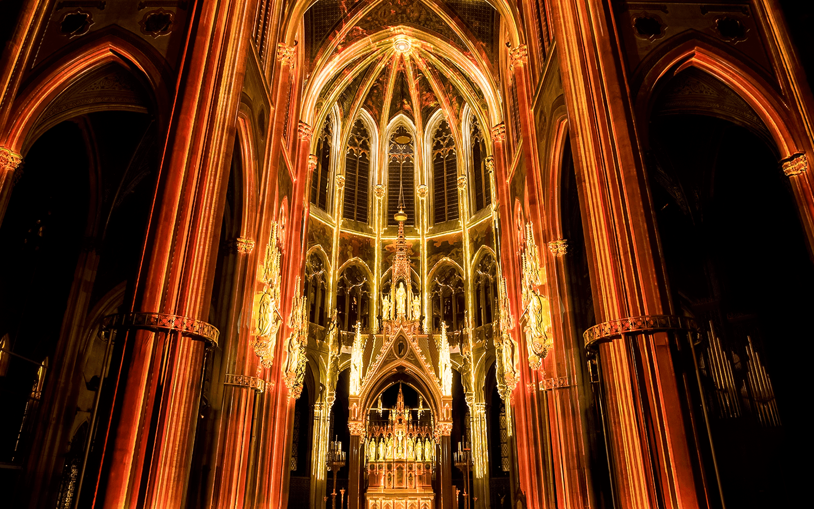 Vienna: Light of Creation Votivkirche