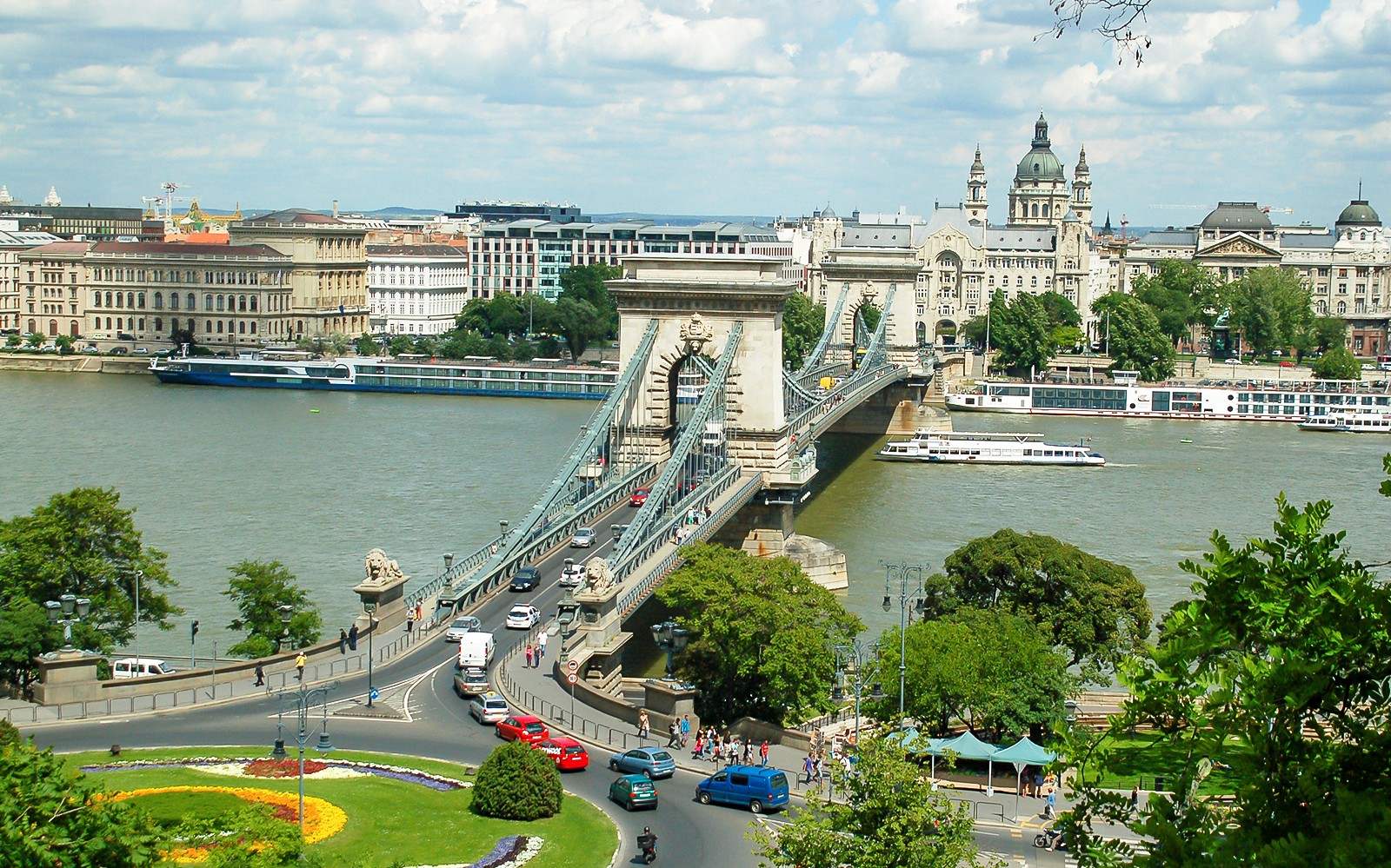 Budapest all in 1: 3-Hour Guided Bus Tour & 1-Hour Danube River Cruise — gallery 4