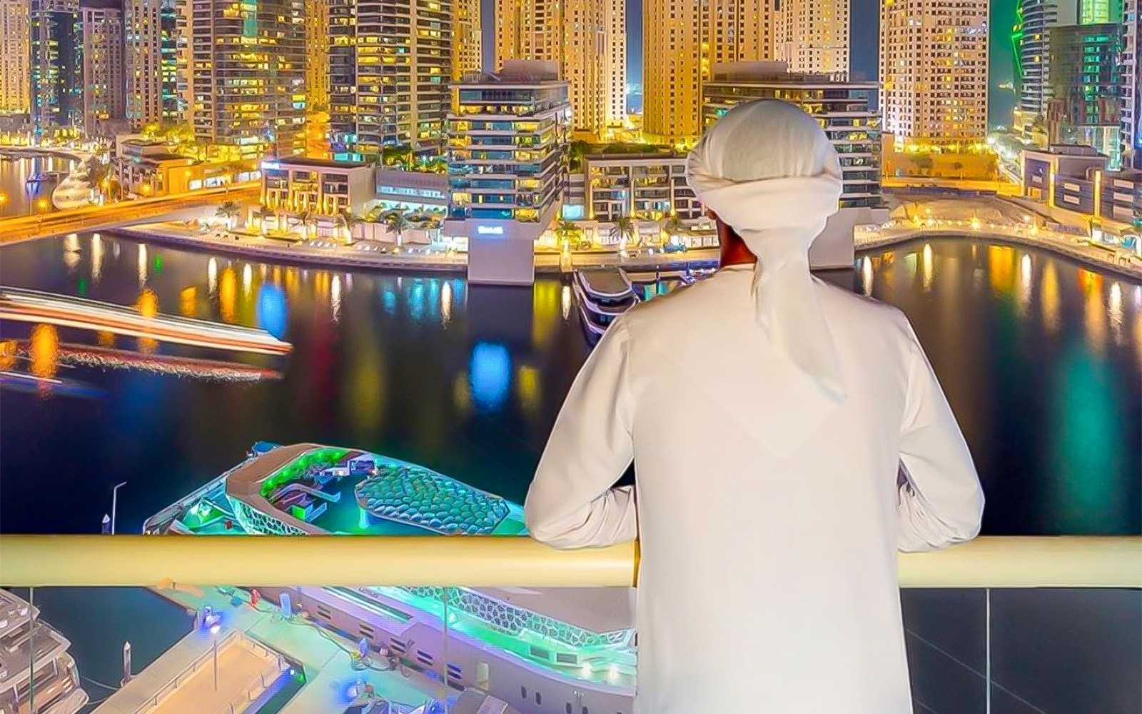 From Dubai Marina: 3-Hour Lotus Mega Yacht Cruise with Buffet Dinner, Unlimited Drinks & Live Entertainment — gallery 3