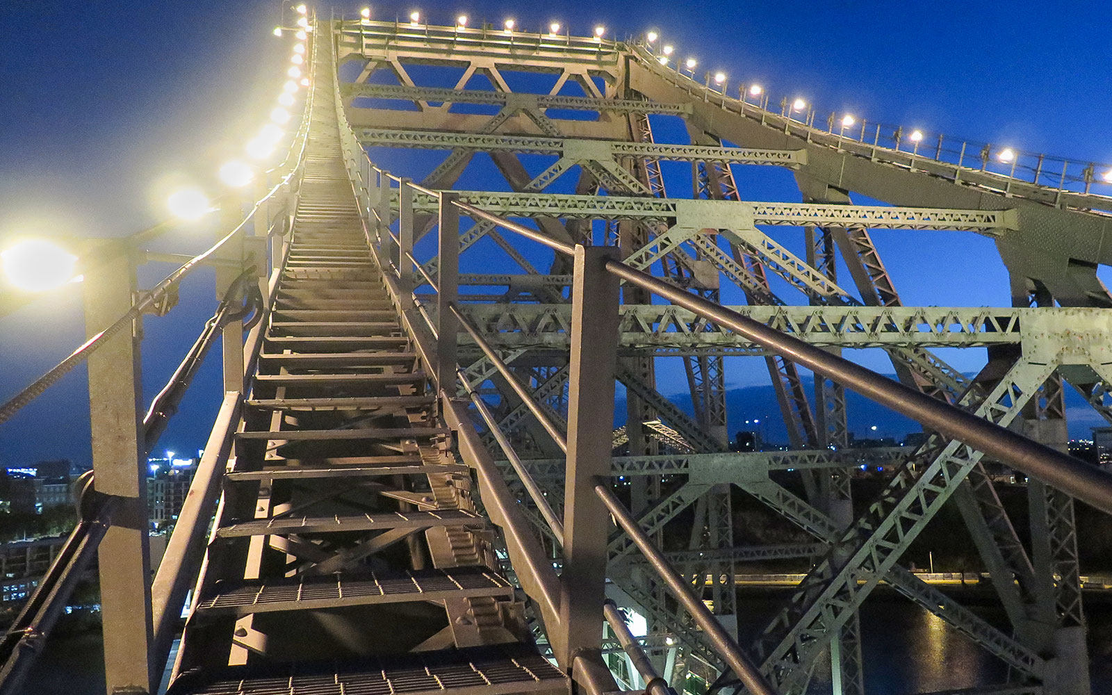 Brisbane Story Bridge Night Climb