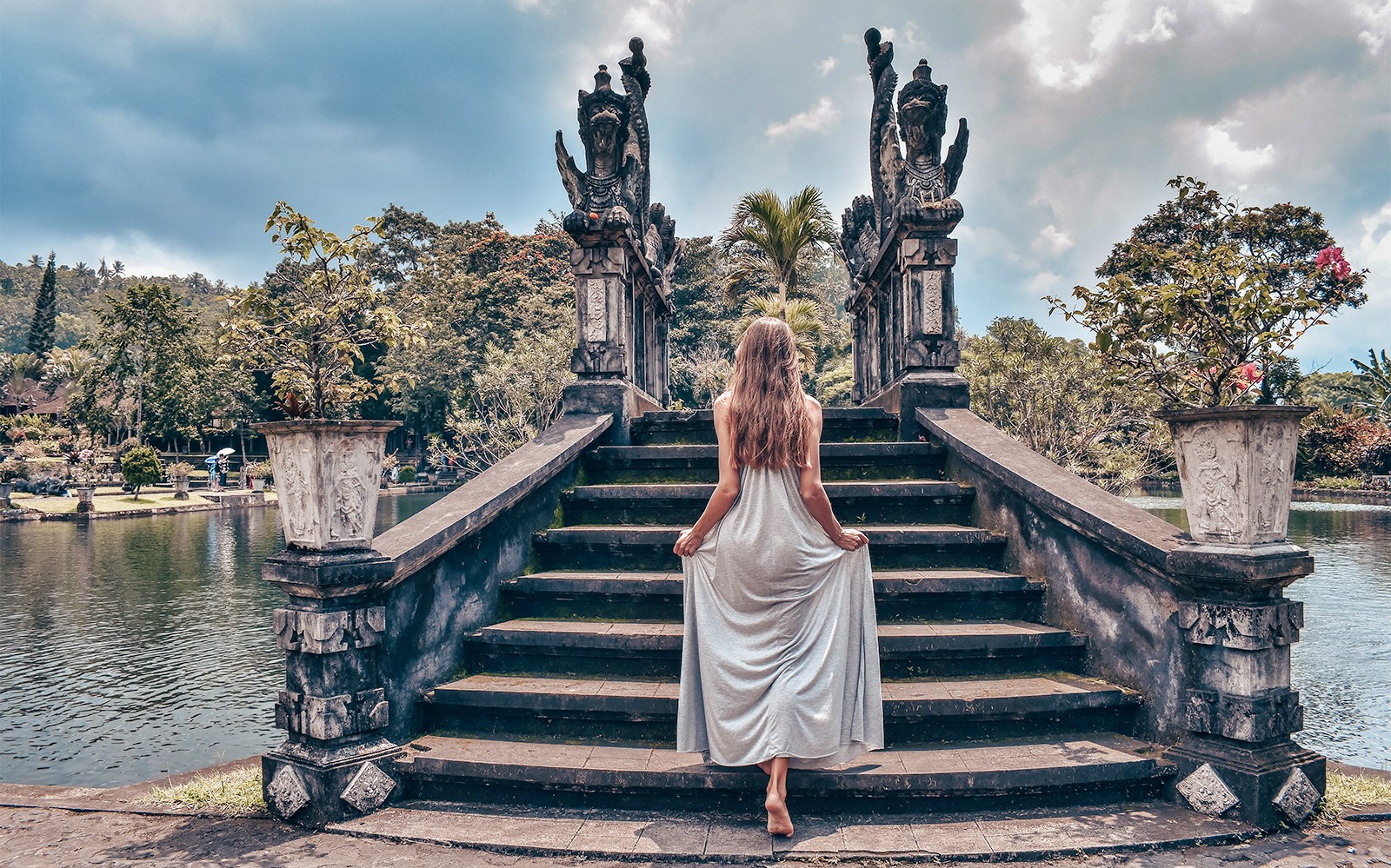 Full-Day Bali Instagram Tour: Lempuyang Temple, Goa Rajah Waterfall & More