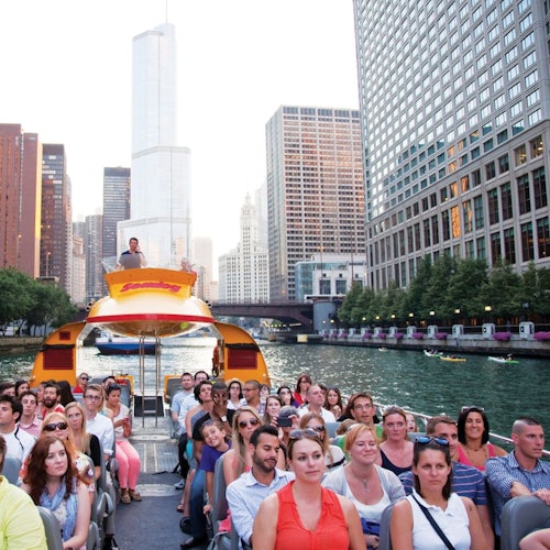 Lake Michigan & Chicago River: 75 Minute Speedboat Cruise — gallery 3