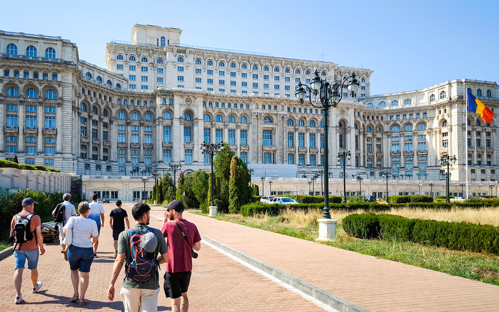 4-Hour Guided Tour of Palace of Parliament and City of Bucharest