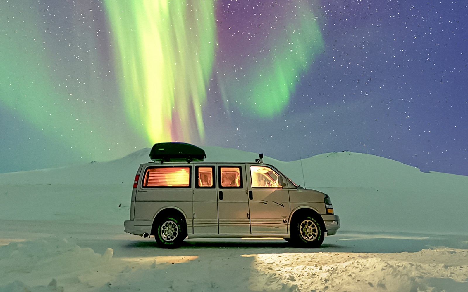 Reykjavik: Northern Lights Small Group Chase Tours