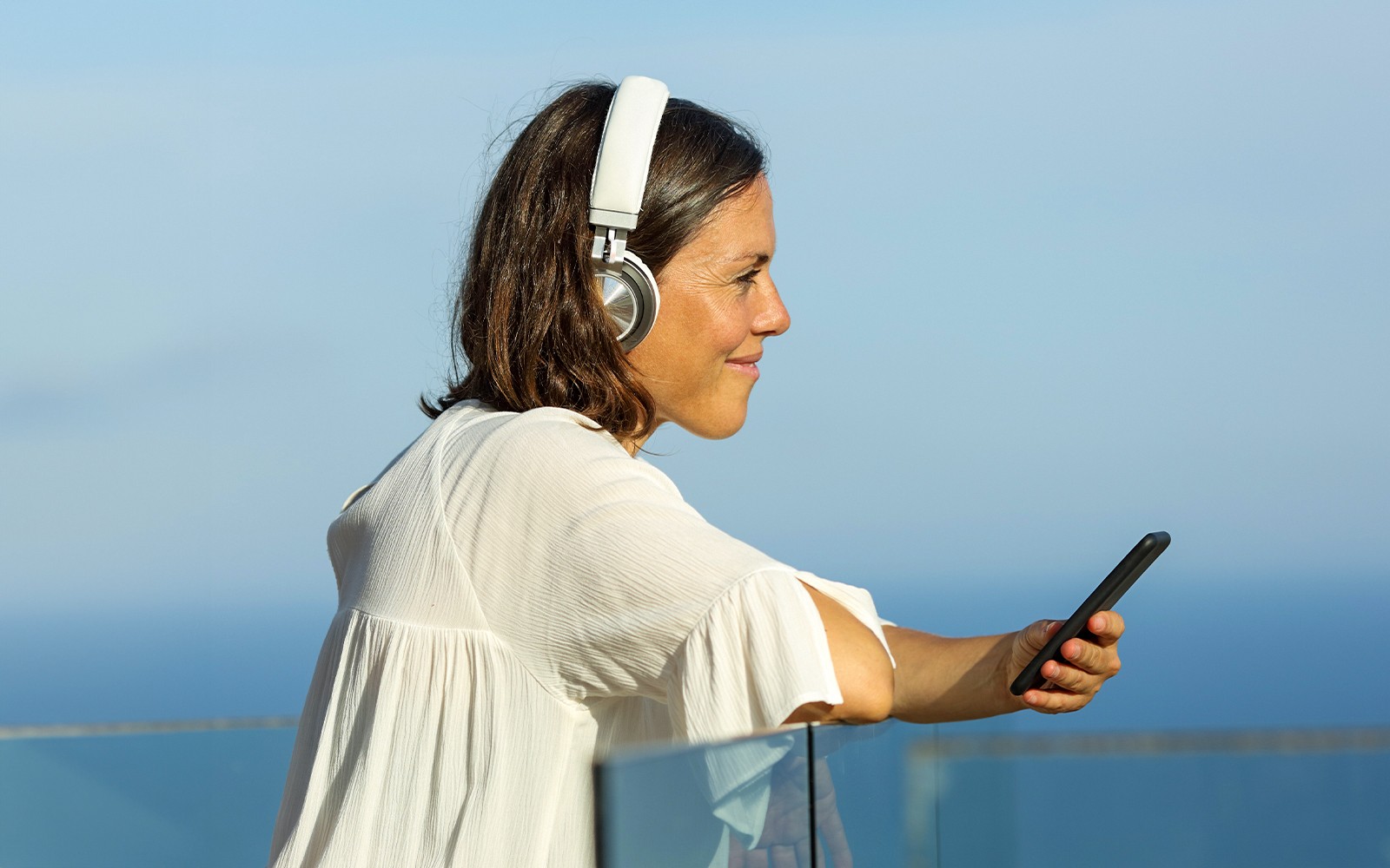 Thames Sightseeing Cruise with Flexible Time and Departure Pier — mobile