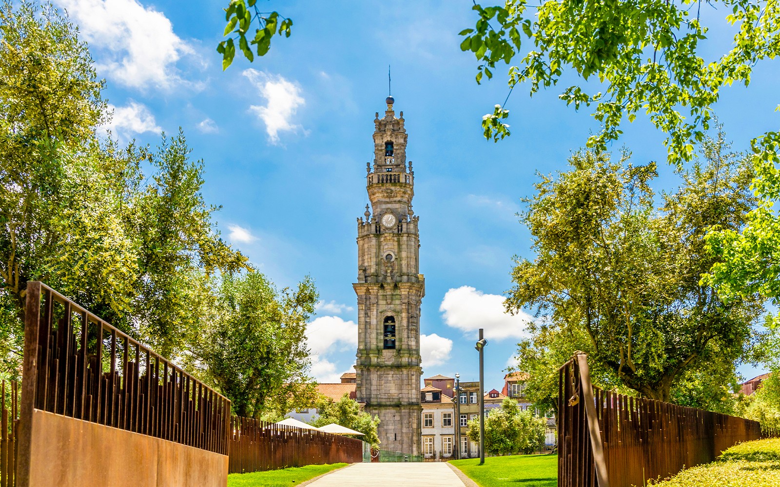 Porto.CARD On Foot: Access to 130+ Attractions