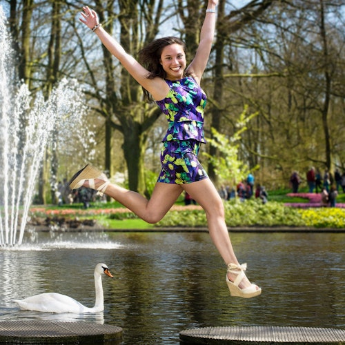 Keukenhof: Entry + Roundtrip Bus Transfer from A’dam Tower