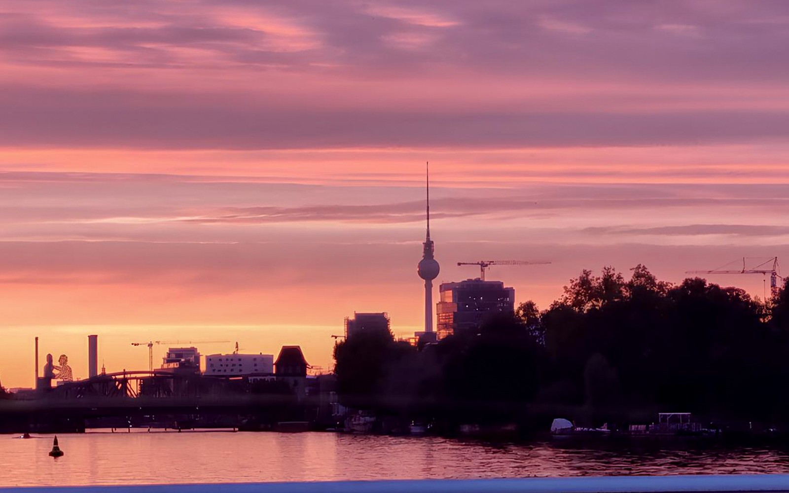 Berlin Evening Lights & Sunset Cruise — gallery 4