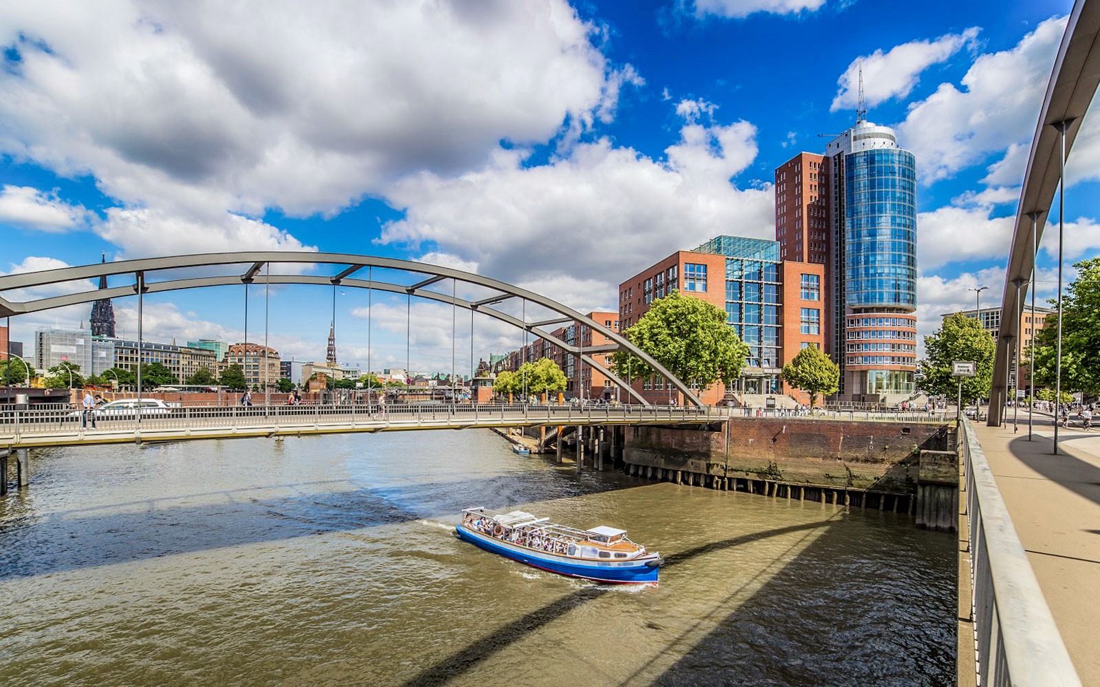 Hamburg Boat Tour with Live Commentary — gallery 2