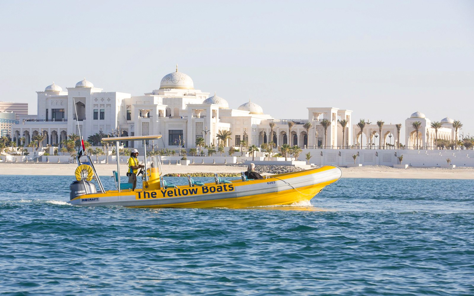 Yellow Boats Premium Sightseeing Speedboat Tour of Abu Dhabi — gallery 3