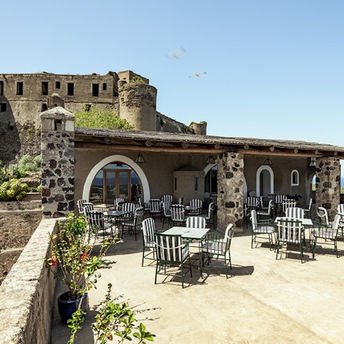 Aragonese Castle Ischia: Entry Ticket with Hydrofoil + Transfer from Naples