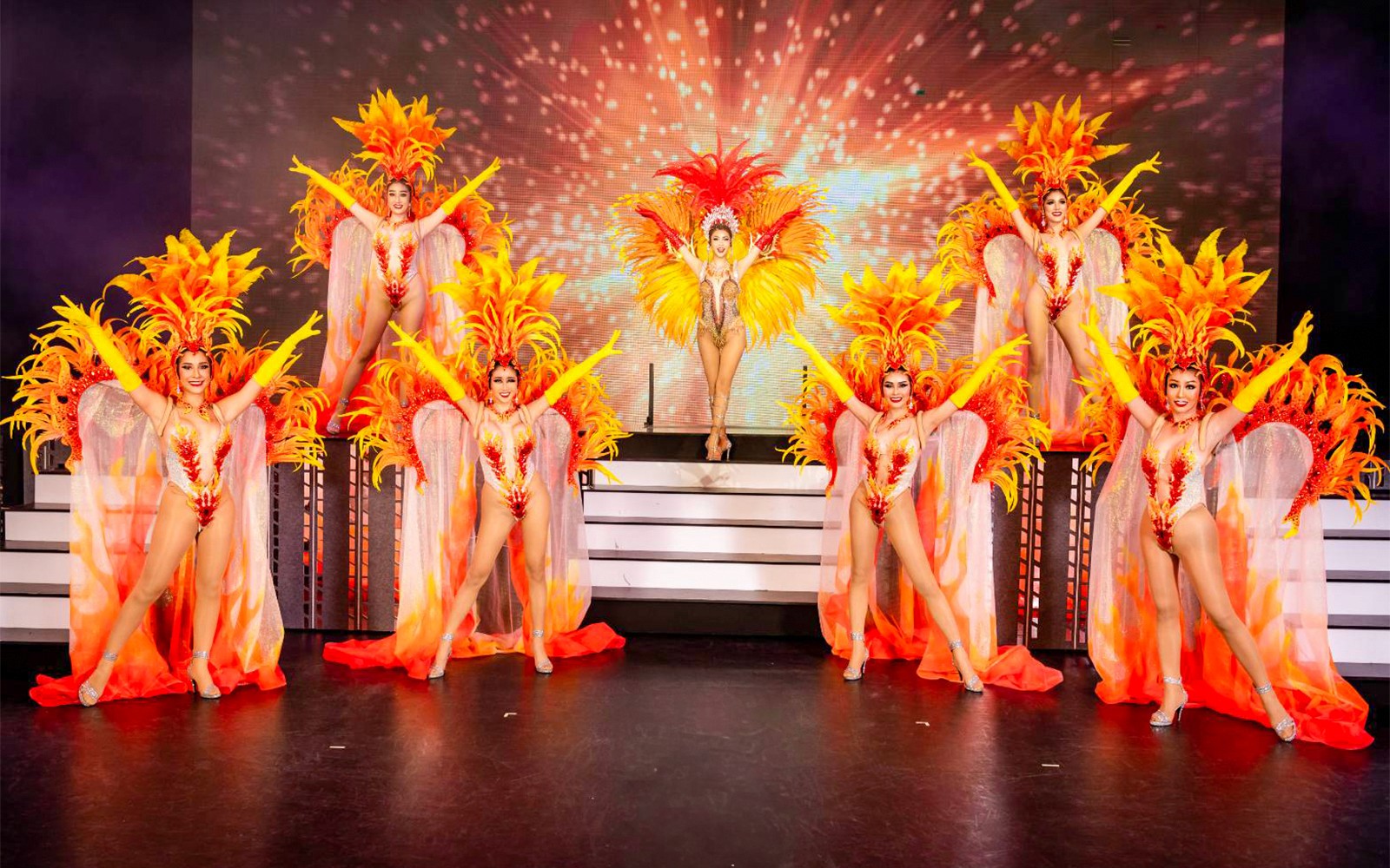 Tickets to Simon Cabaret Show with Transfers — gallery 3