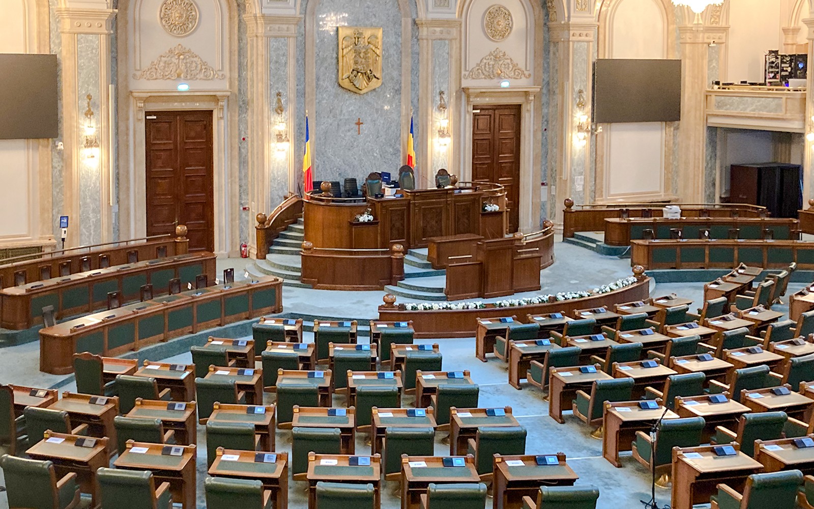 1-Hour Palace of Parliament Skip-the-Line Guided Tour — gallery 2