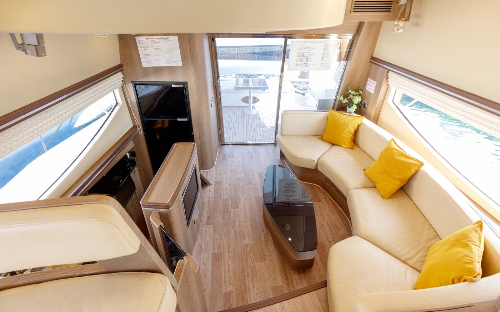 Party at Sea: Luxury Private Yacht Rental from Dubai Harbour