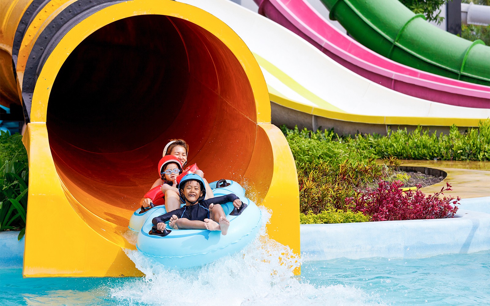 Yas Island Abu Dhabi: Multi-Park Hopper Pass - Save up to 50%