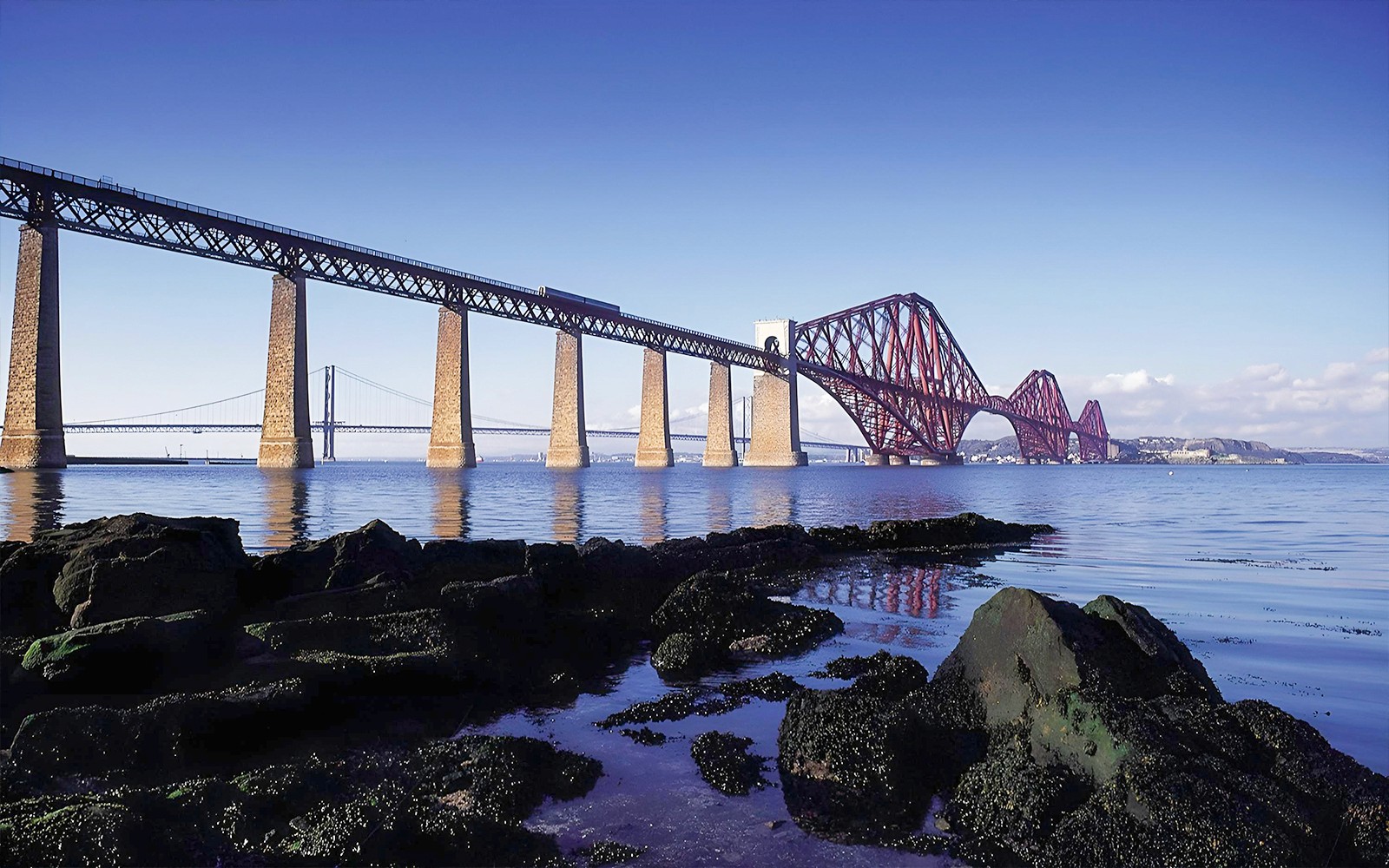 Day Tour Whisky & Waterfalls with Transfers from Edinburgh  & Distillery Entry