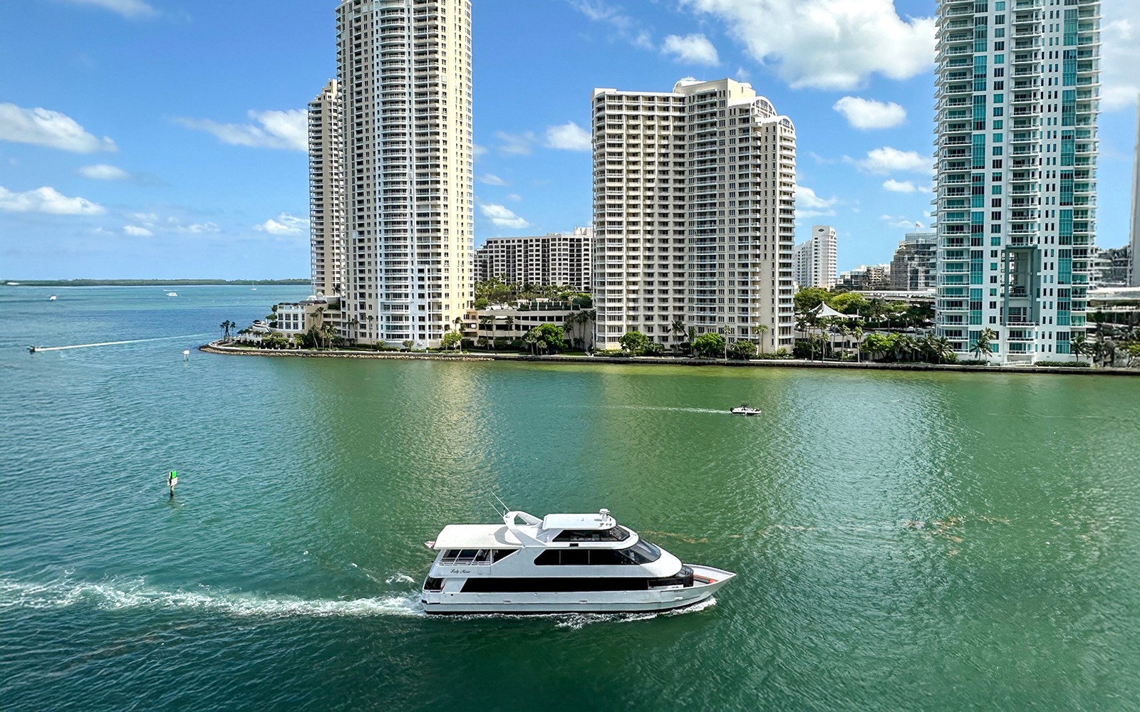 Miami Skyline Cruise of Millionaires’ Homes and Biscayne Bay — gallery 1