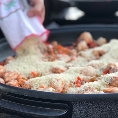 Sevilla: Paella Cooking Class & Panoramic Highlights Rooftop Tour