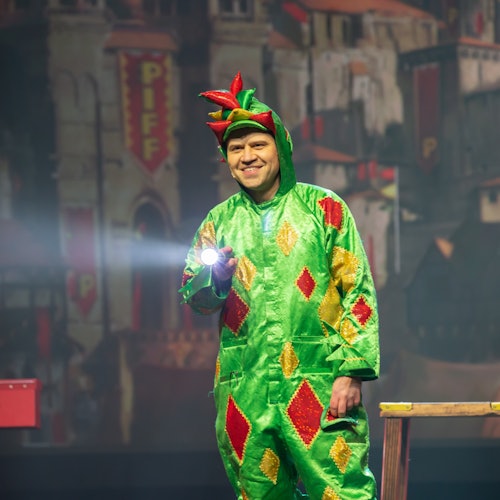 Flamingo Las Vegas: Piff the Magic Dragon — gallery 4